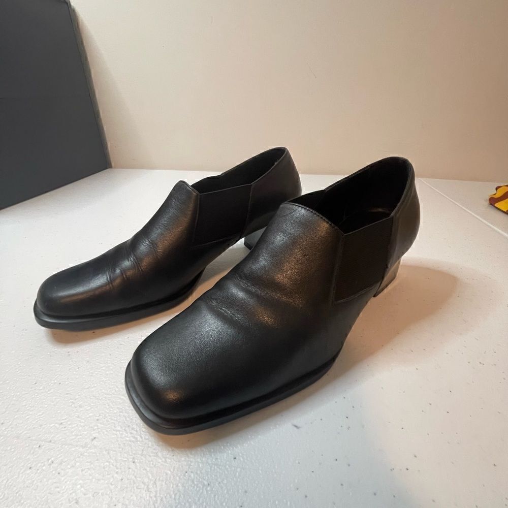 What’s What Black Leather womens 7.5